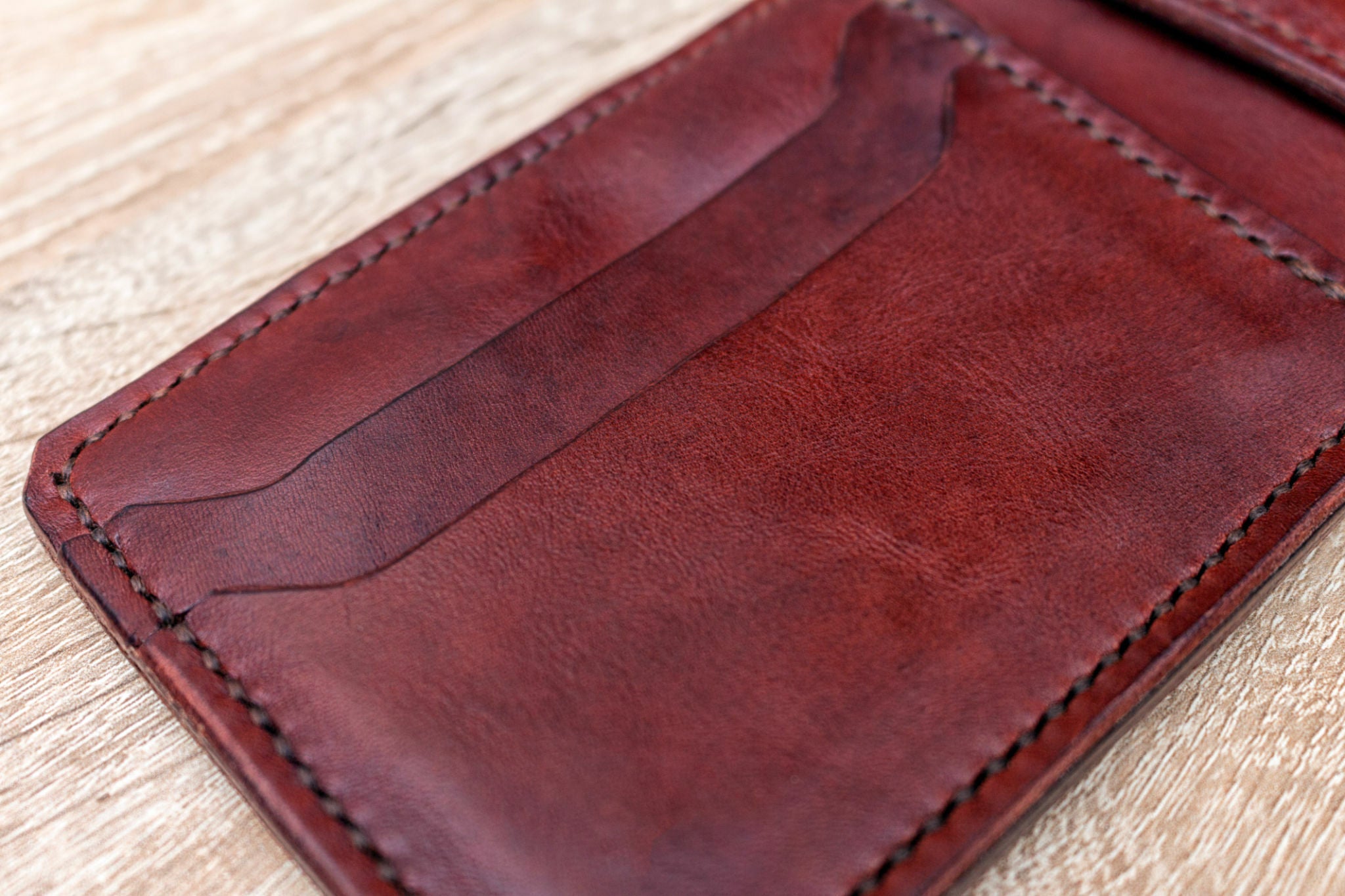 How to Shrink Leather Wallet: A Step-by-Step Guide – Andar