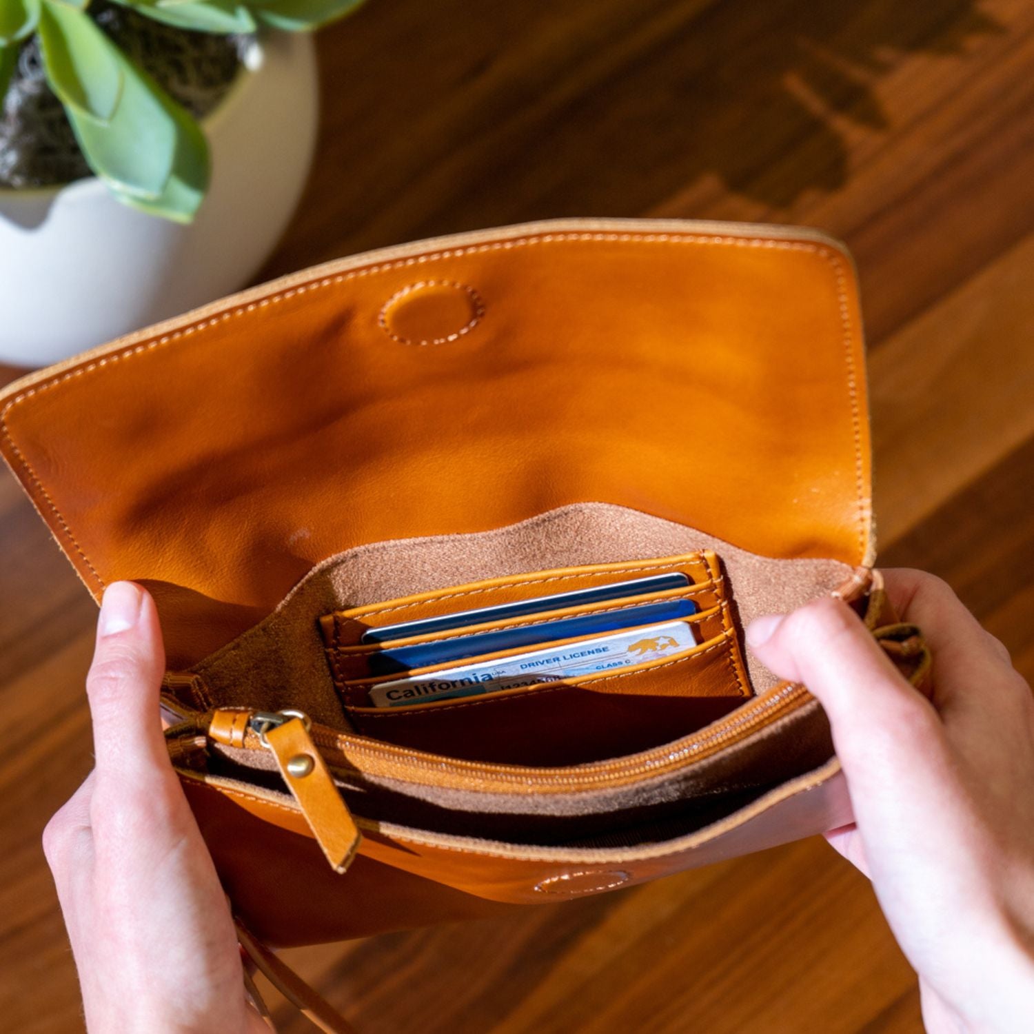Fashion Women Wallets Female PU Leather Wallet Mini Ladies Purse Zipper Clutch  Bag Money Card Holder for Women Girl(Purple) - Walmart.com
